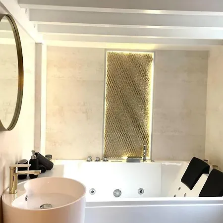 Apartment Logement De Charme Avec Balneo